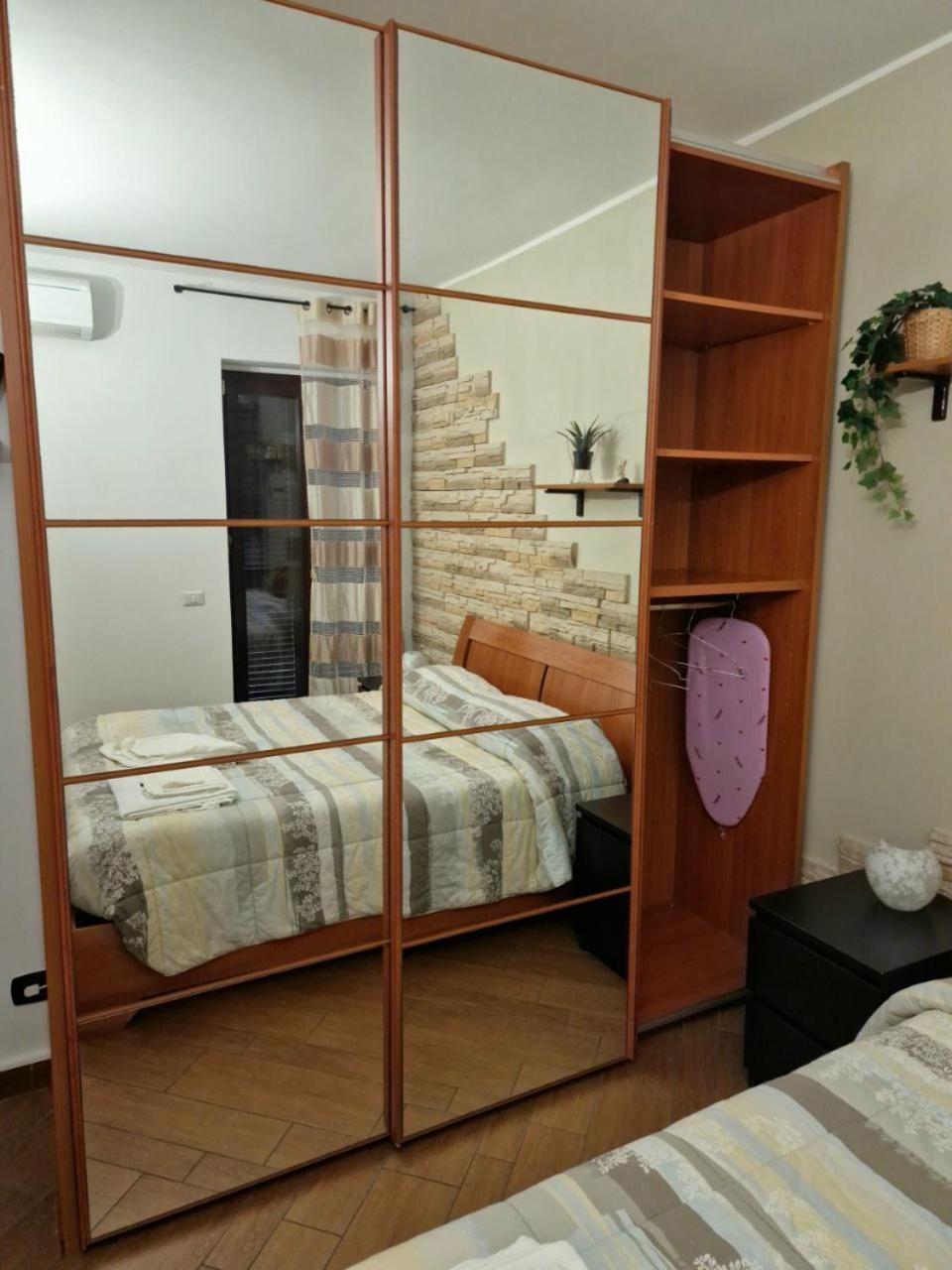 Domus Livio, 7 Min Fco Airport, Free Wifi, Garden Apartment, 2 Tv Hd Fiumicino Bagian luar foto